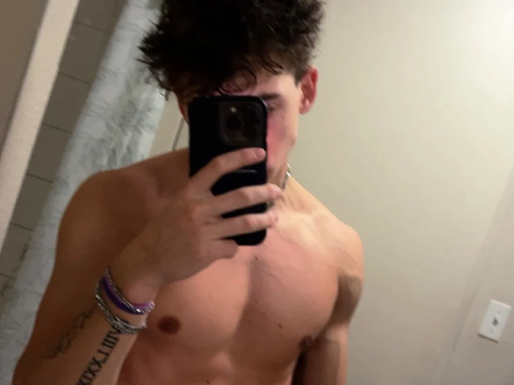 ห้องแชทออฟไลน์ของ yngbigdick