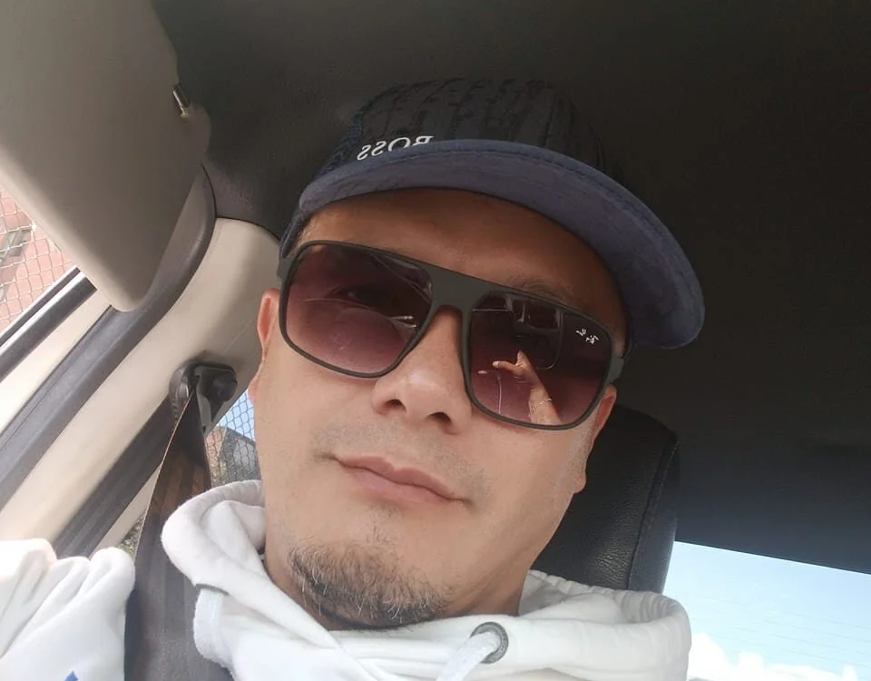 Almore_men's Offline Chat Room