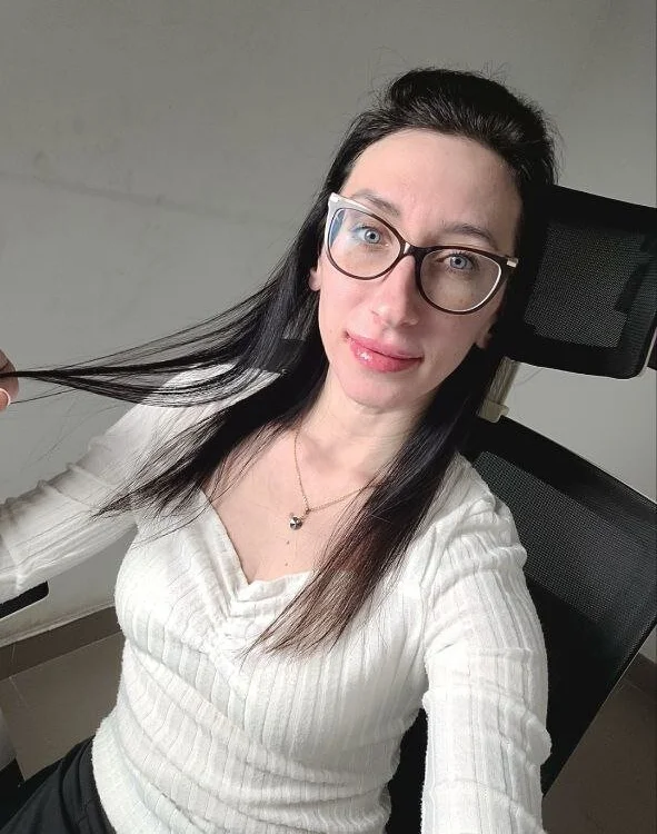 vibe_nova's Offline Chat Room