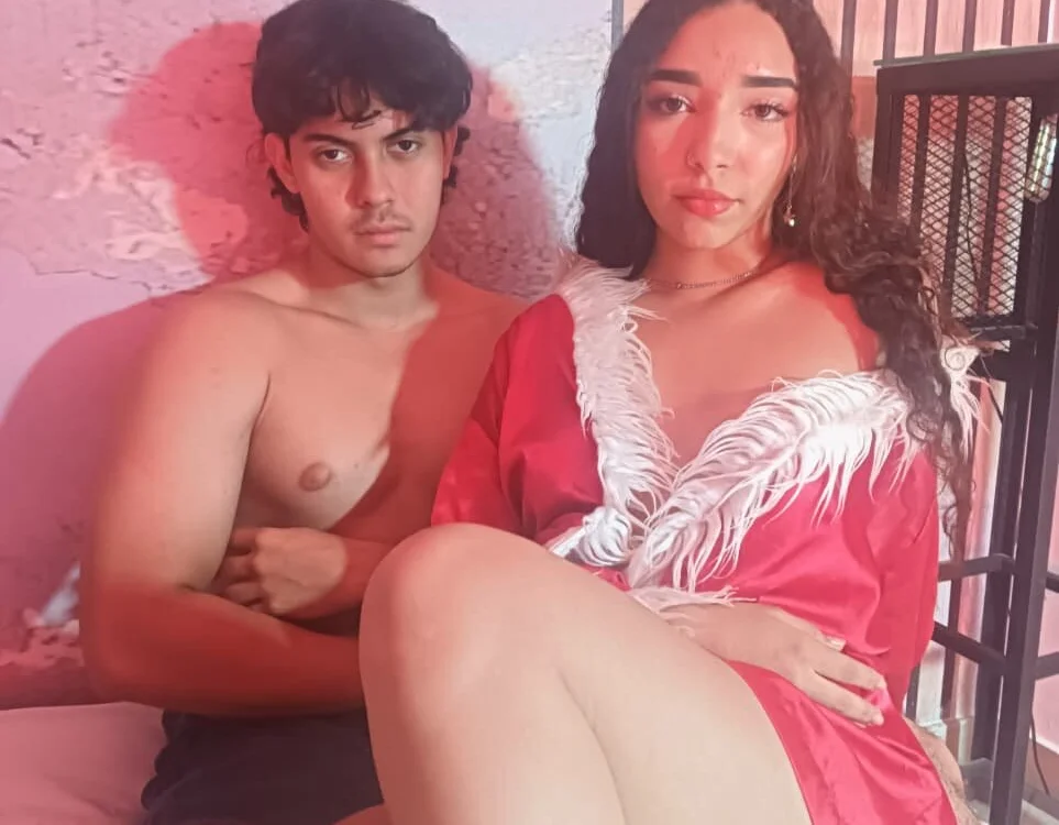 CharloteAndBrian অফলাইন XXX চ্যাট