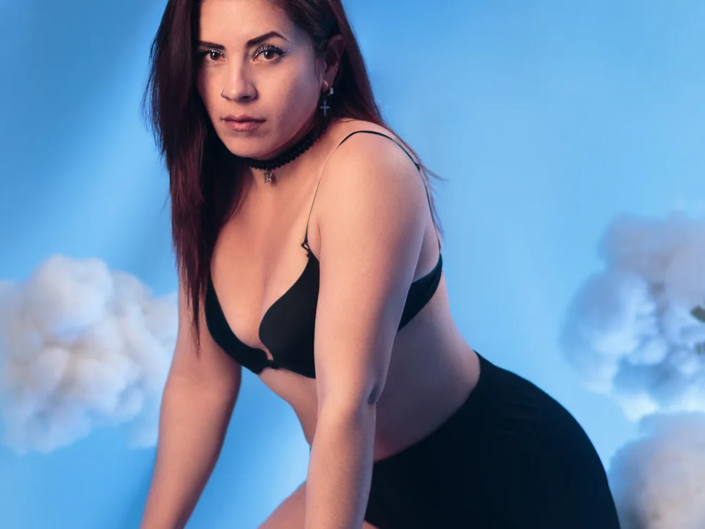 Linagh_ Live XXX-chat