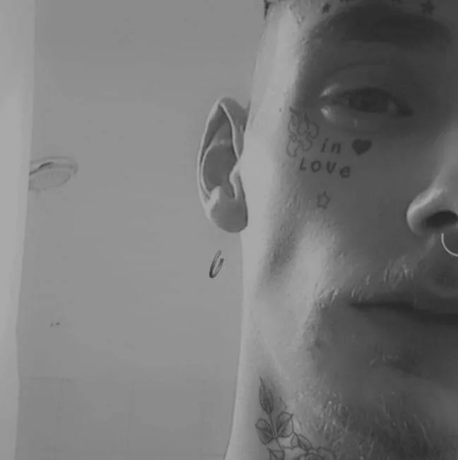 sammychatt420 offline chatrum