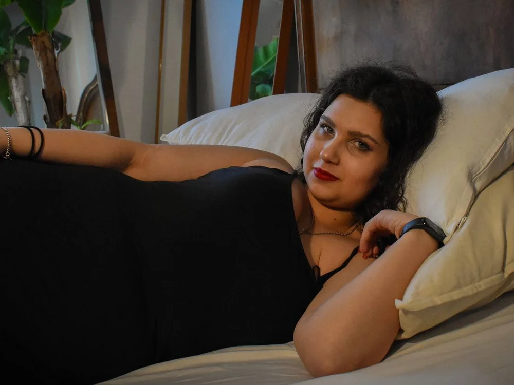 Angellamya Offline XXX Chat