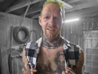 TattoosnTrouble webcam model