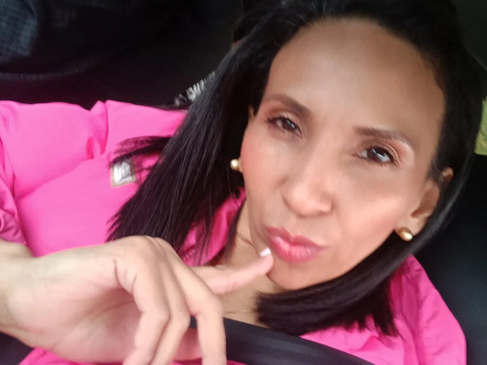 Офлайн-чат XXX Mrsvictoriaaa