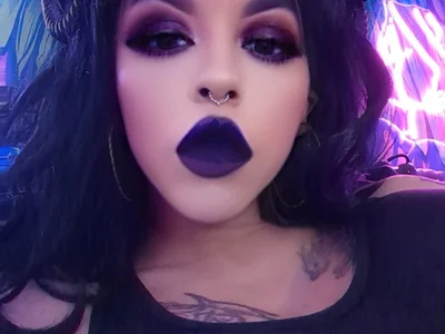 ZariaRayneTirashalis profile