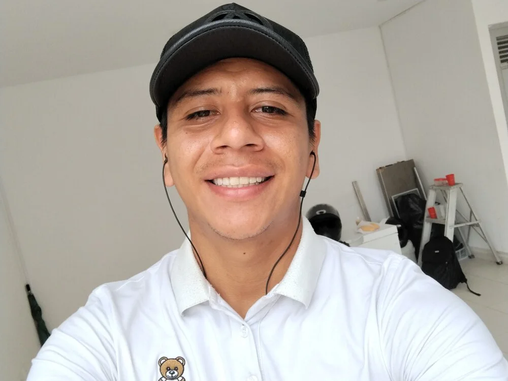 Evil_Angel_D's Offline XXX Chat