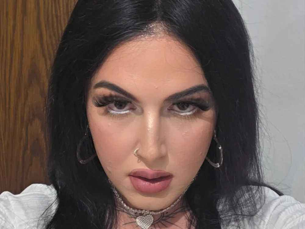 Diandra17's Offline Chat Room