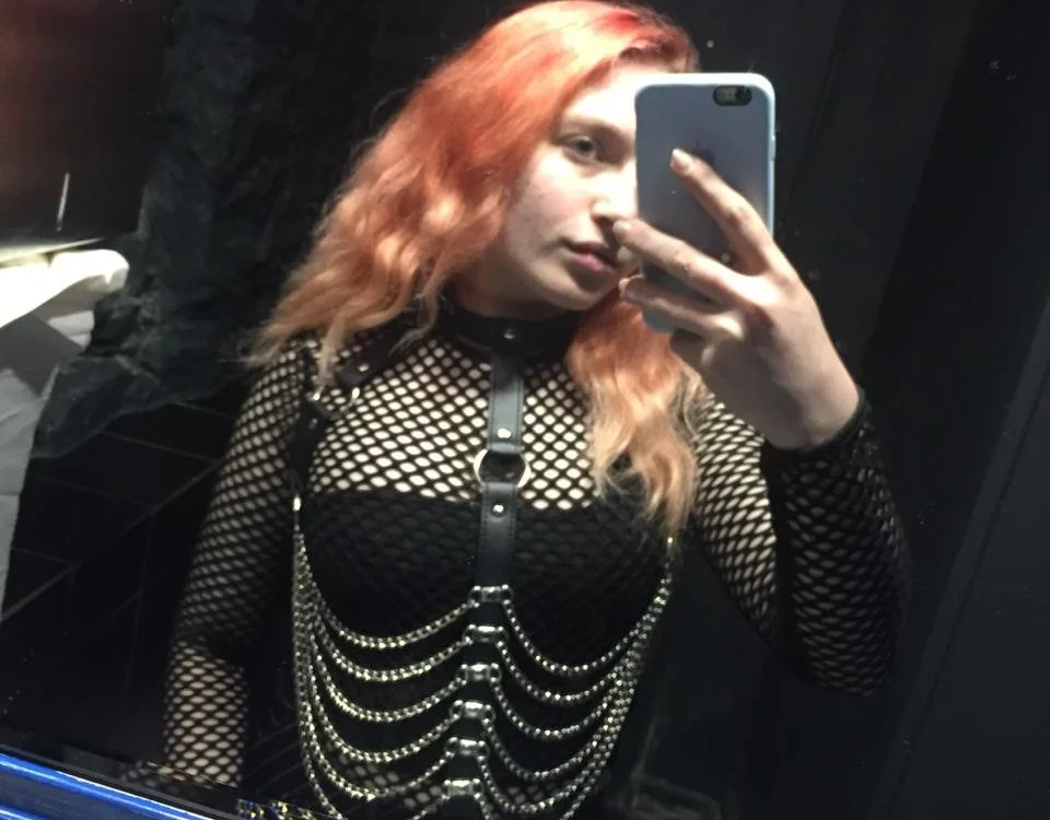 BambyTease's Offline Chat Room
