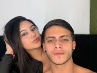 แชท XXX สดของ NoahMeganX