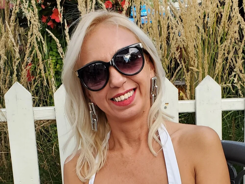 Chatroom XXX hors ligne de BaditaLuna