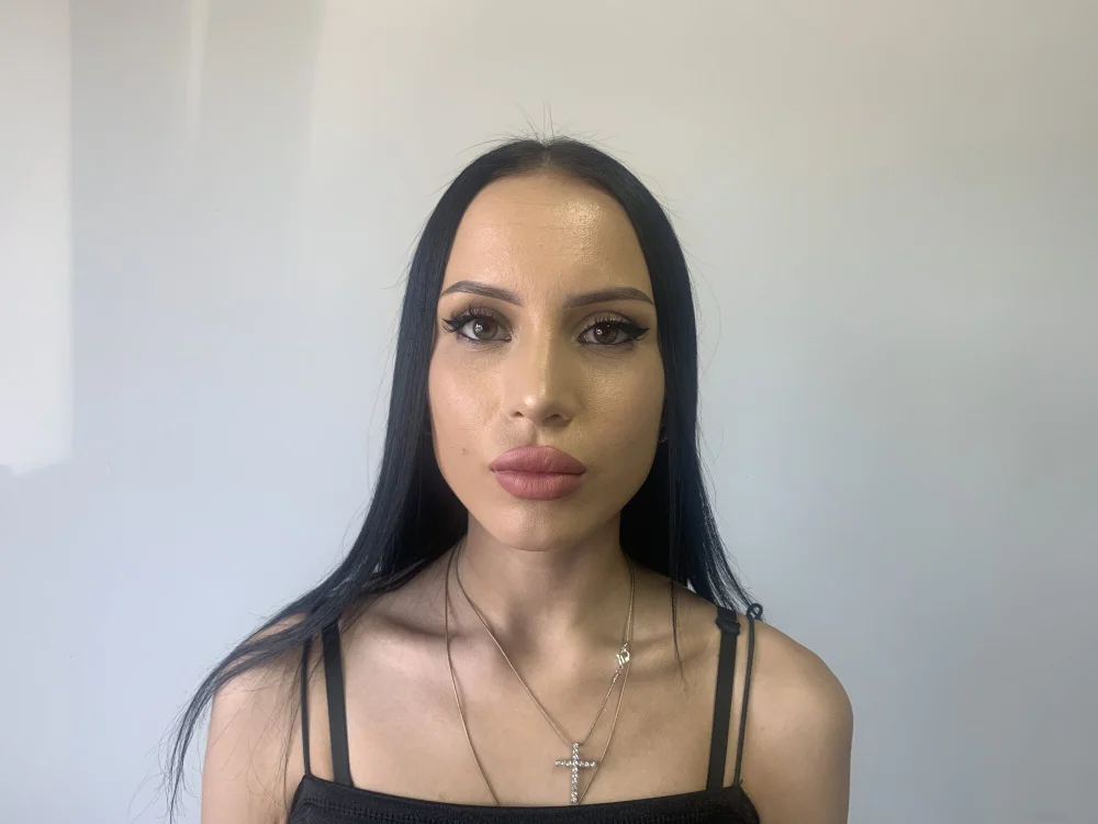 TaraBetty's Offline XXX Chat