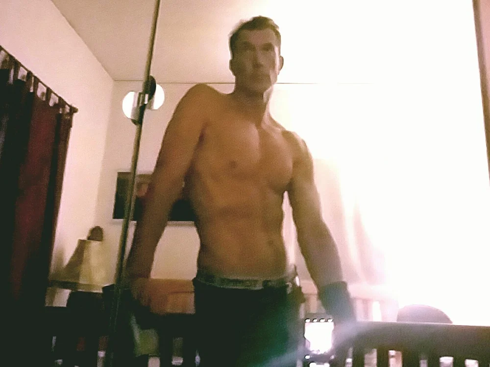 SparkyLAMod: офлайн-секс-чат