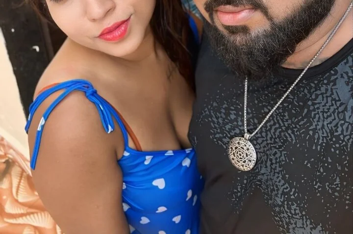 COUPLE-GOAL's Offline Chat Room