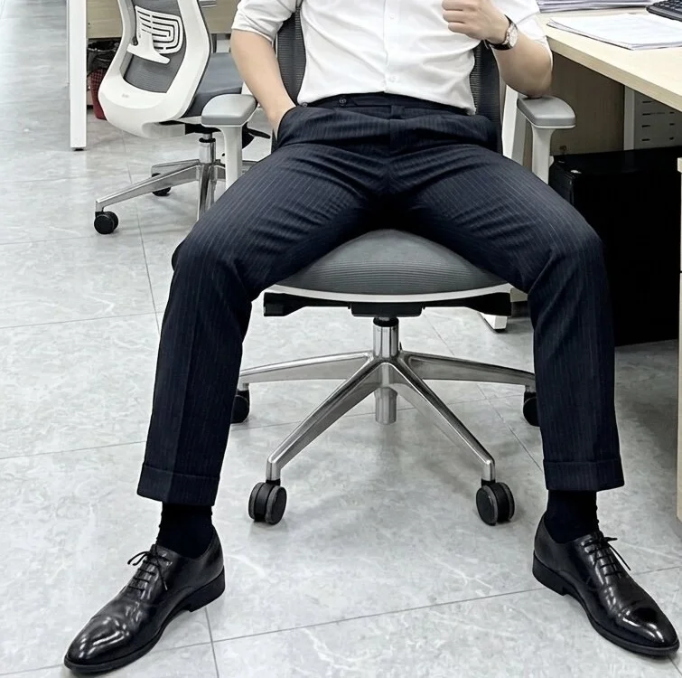 TonyTran9xx Adlı Modelin Çevrimdışı XXX Sohbeti