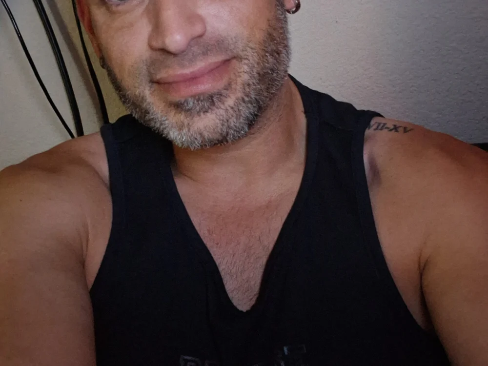 Offline chatovací místnost Htxbxtony