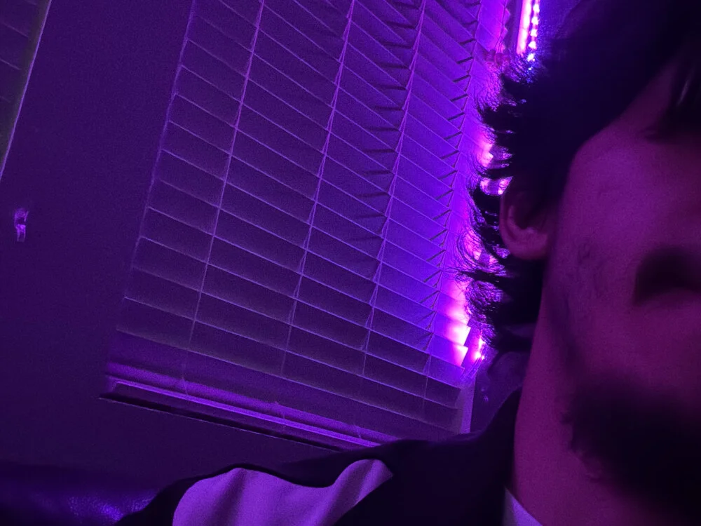 derekbigdickkk's Offline XXX Chat