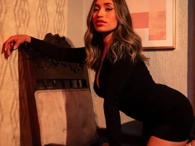 Victoria_Hils - Girl 