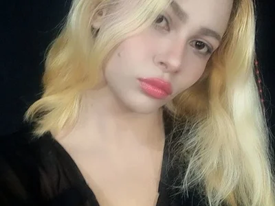 Kim-Vain Female Doublepenetration Live Cam Nude