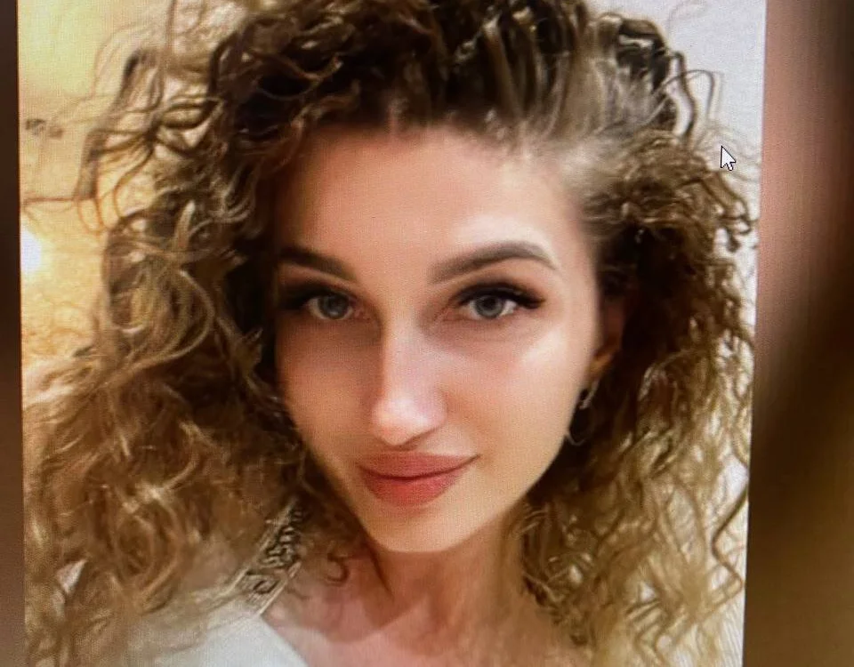 Clara_msDaisi's Offline XXX Chat