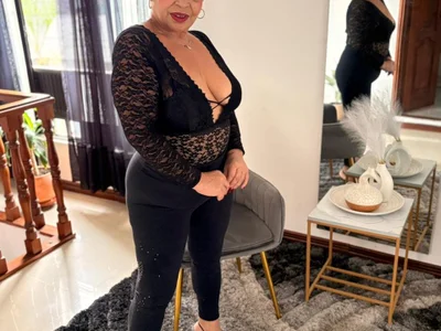 Lucy_Milf_68 - Stripchat Best Blowjob Cam2cam Girl 