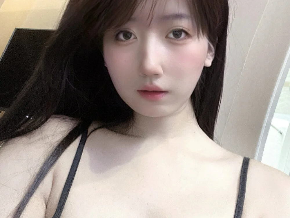 Nuyoah2266's Offline XXX Chat