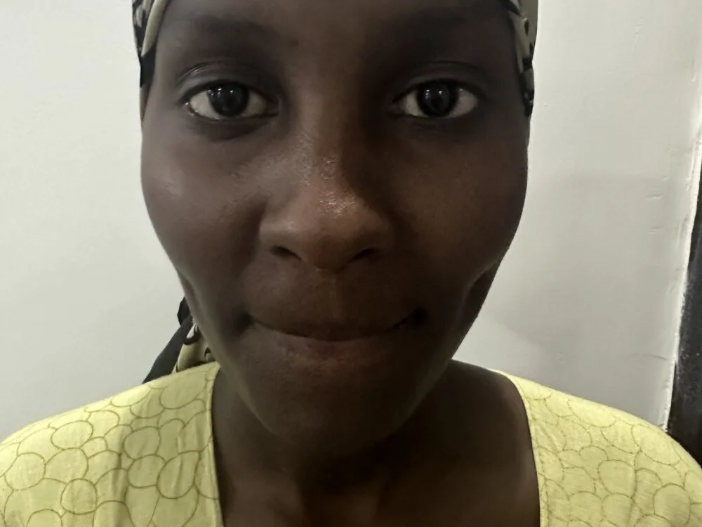 emma-112 Chat XXX Ngoại tuyến