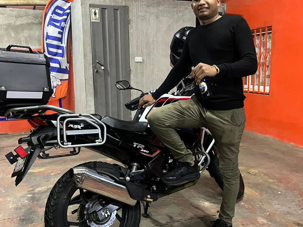 JosueA01 Offline XXX Chat