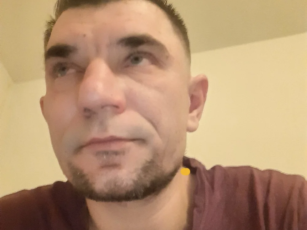 Pox1988's Offline Chat Room