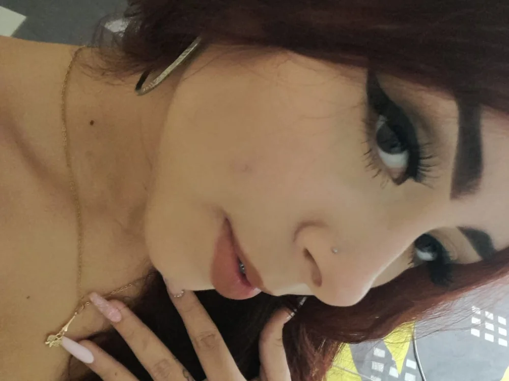red_axelle offline chatrum