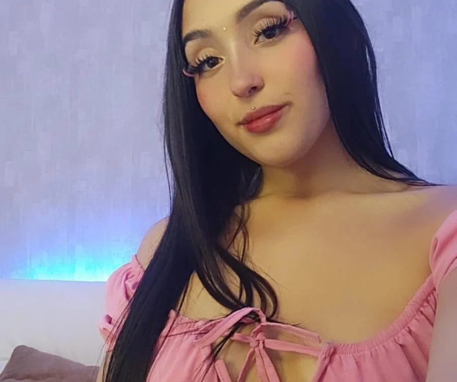 miawatson01's Offline Chat Room