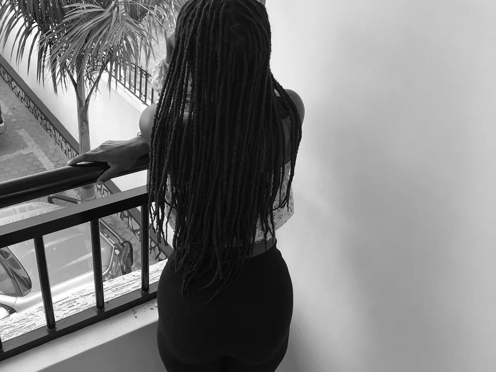 yellowjoy022's Offline XXX Chat