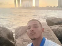 pcapreta23's webcam live show