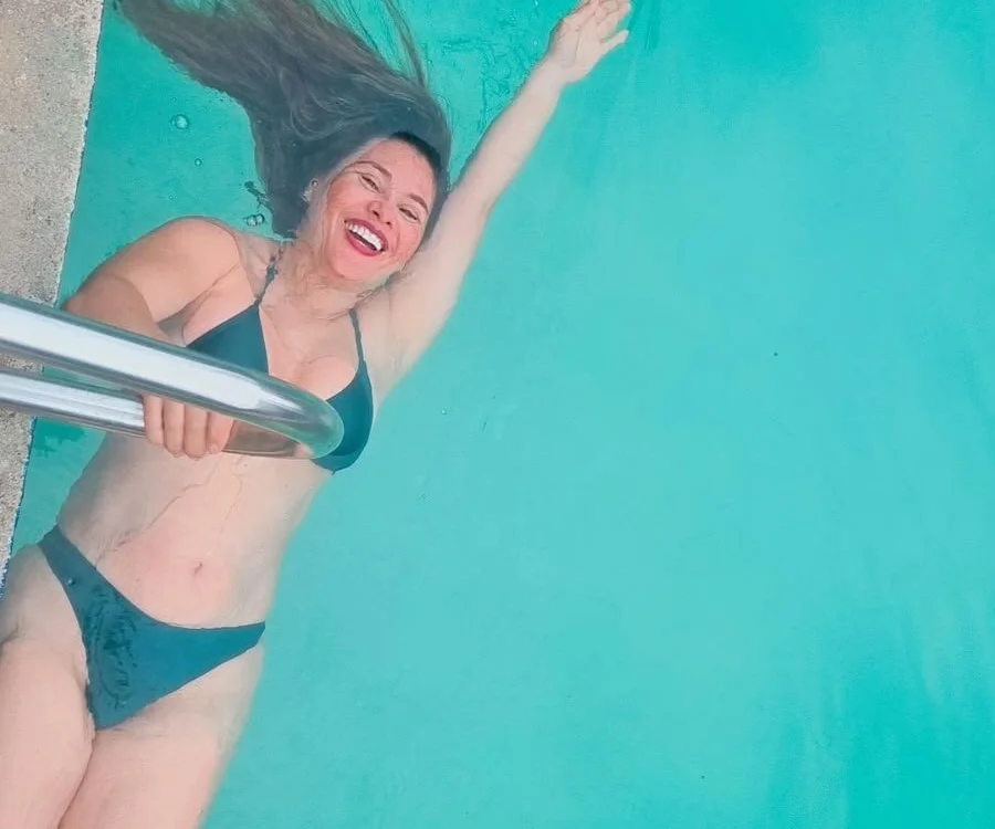 Anna-Sousa cover photo