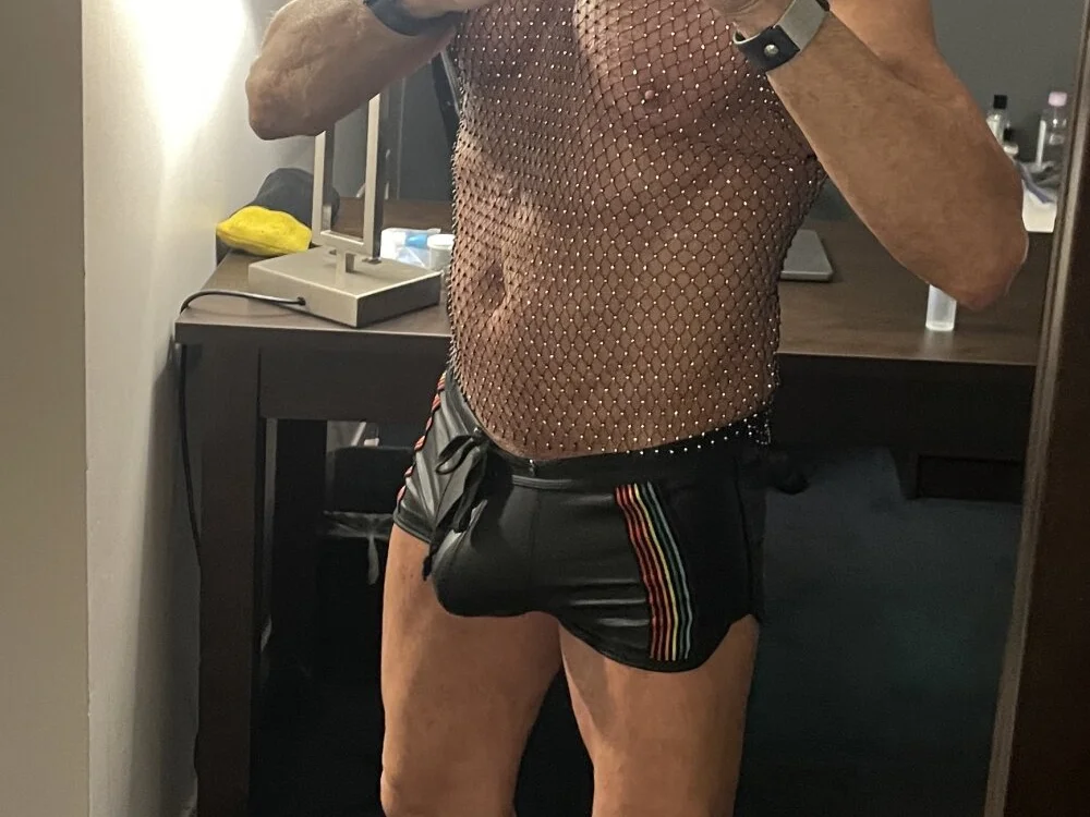 MikyFoxxのオフラインXXXチャット