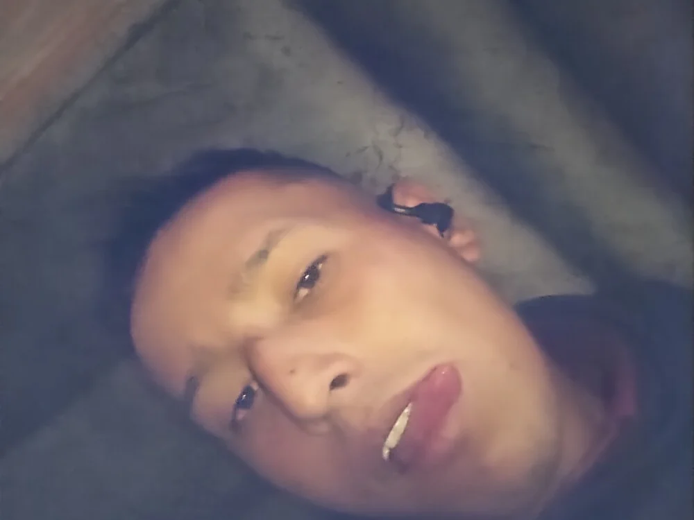 Menlovesexy's Offline XXX Chat