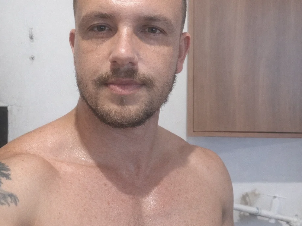 Thiagoo1302 offline chatrum