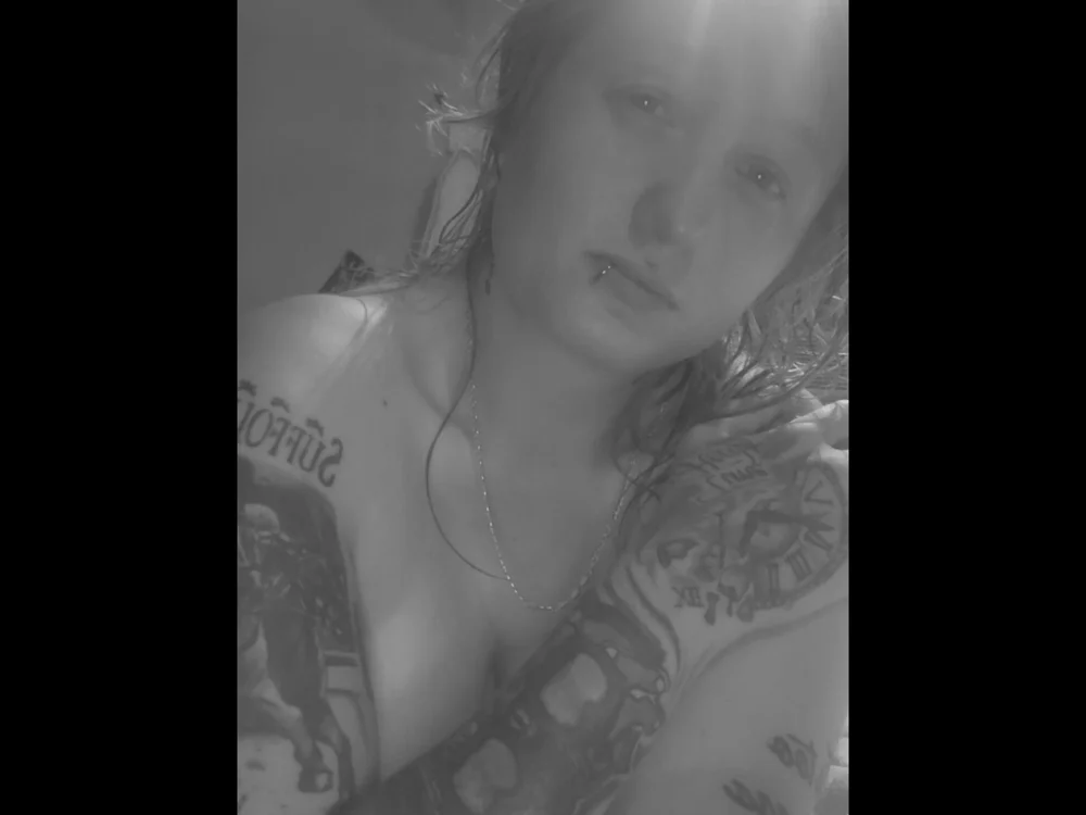 stangchick16 offline chatrum