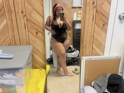 Lilbitjazz Female Curvy Cam Sex