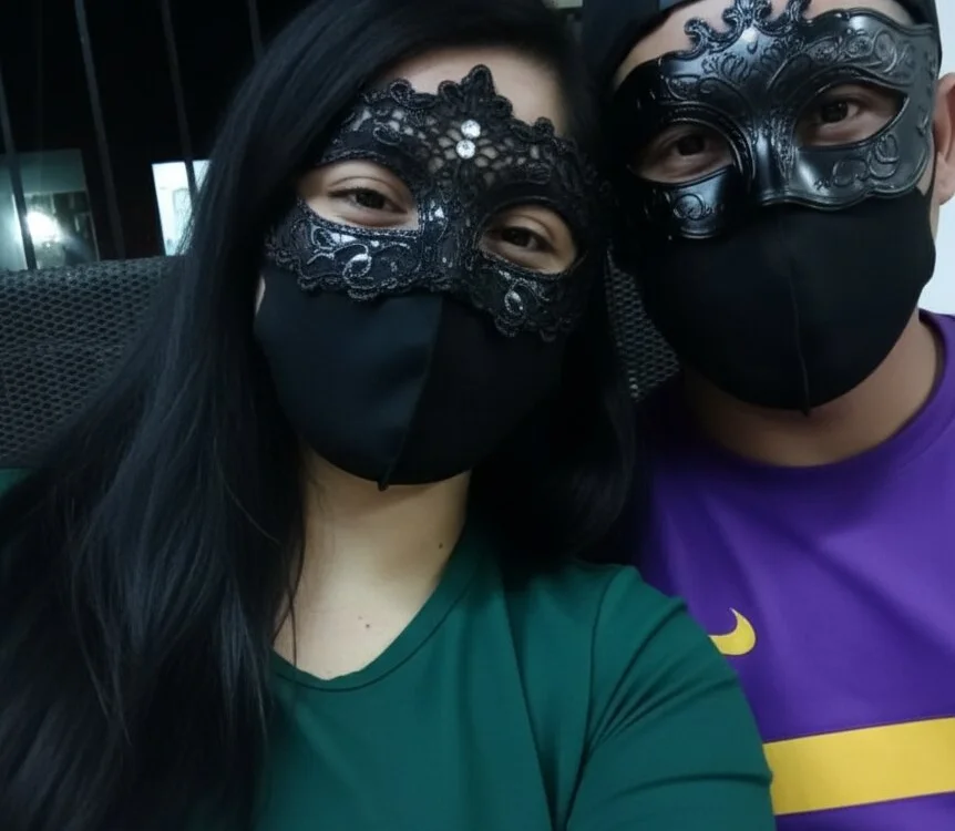 Curiososhorny's Offline XXX Chat