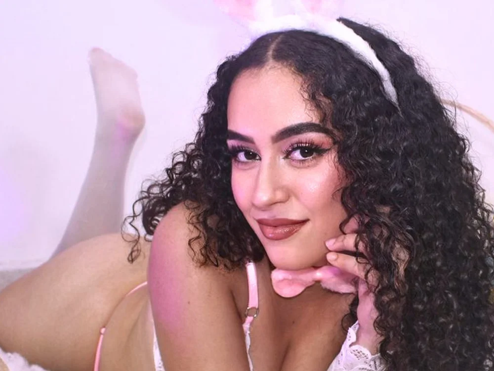 Sara_Rossi__ offline XXX-chatje