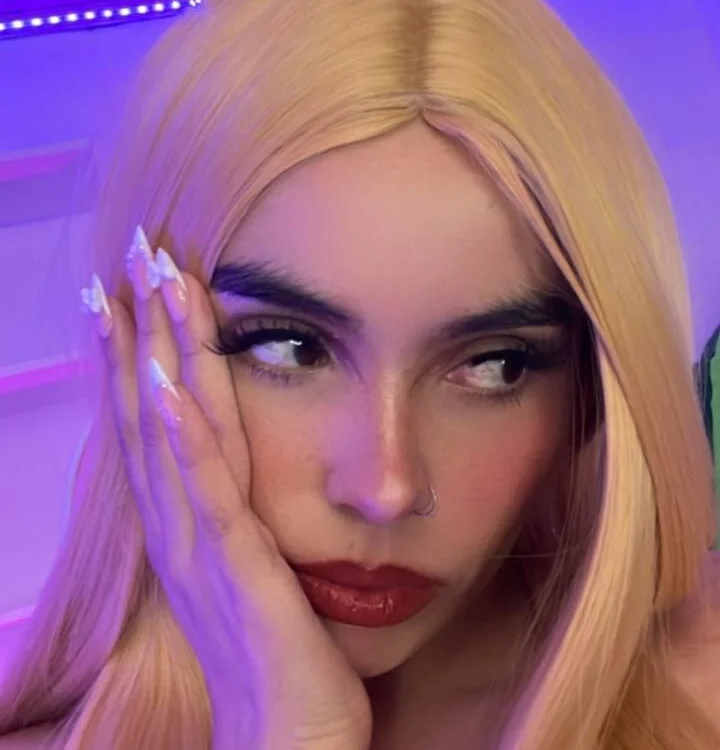 Sembang XXX Luar Talian kit_kat_10