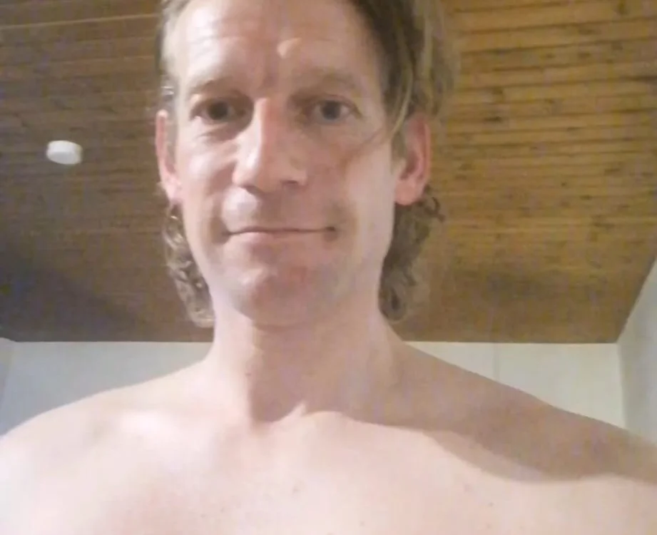 دردشة MArciQuarky الجنسية دون اتصال