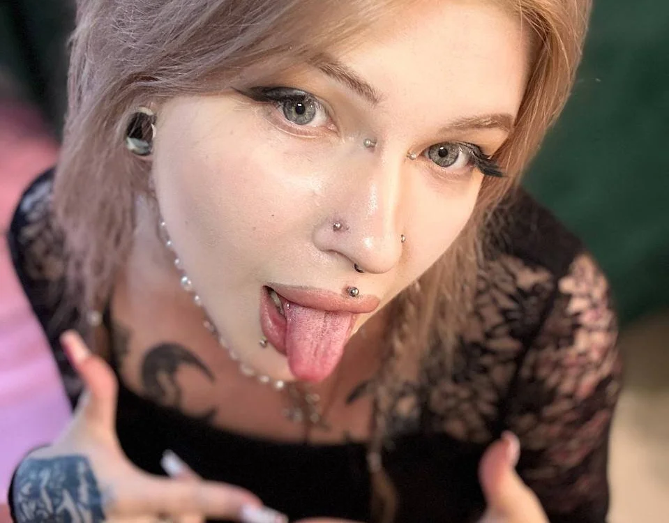 Czat XXX offline – DriveThruCiri