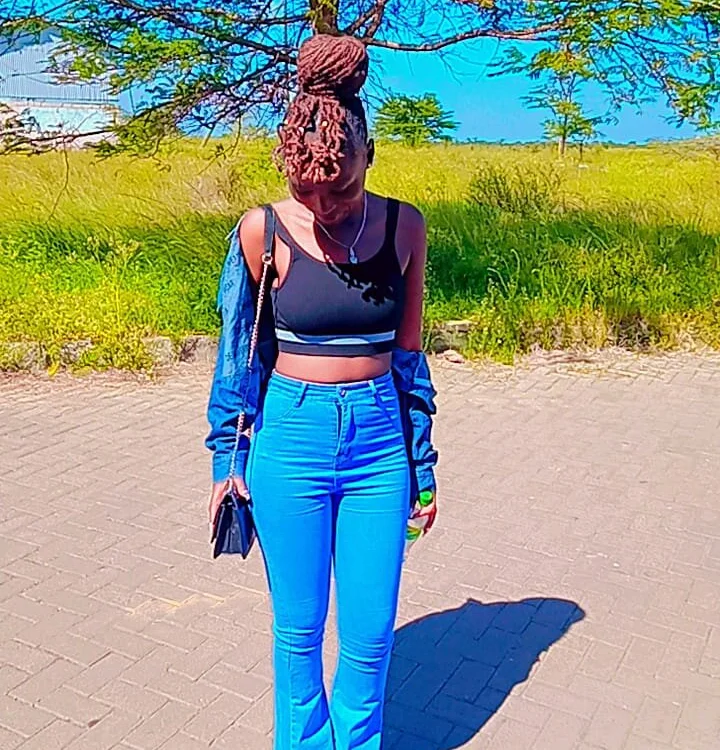 LadyPiano Obrolan XXX Offline