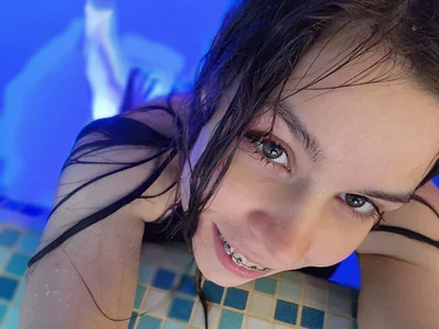 Monika__youthful – Offline XXX chat