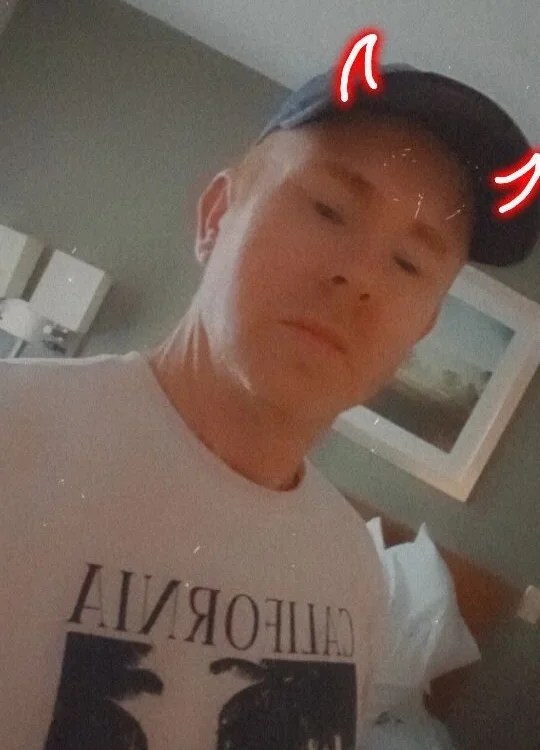 AzzyStarz555 offline chatrum