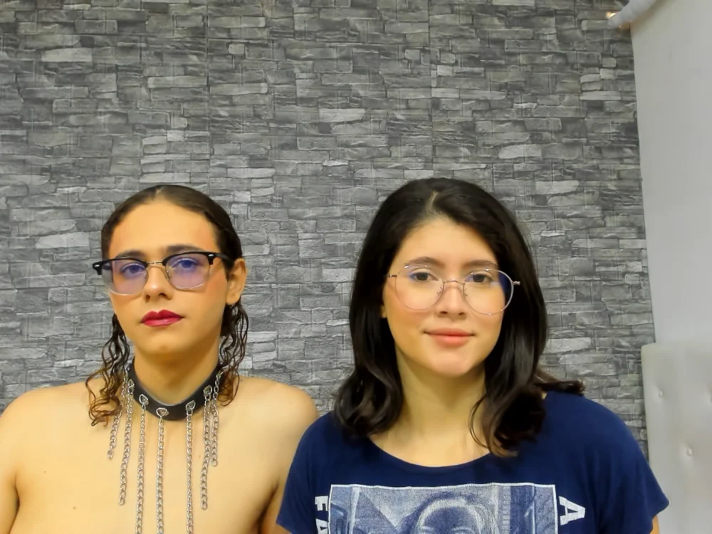 Allison78Abby offline chatrum