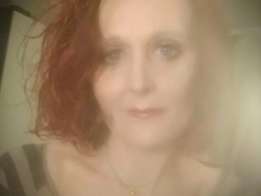 LEEANNISBOSSY's Offline XXX Chat