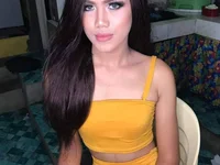 Model Delicate_Savannah